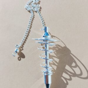 Pendulo de metal espiral grande.