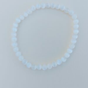 Pulsera de Selenita en bola de 4mm.