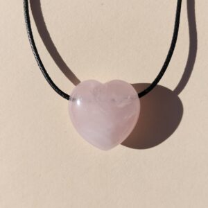 Corazon para colgar de Cuarzo Rosa.